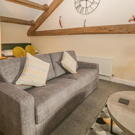 The Studio Malt Kiln Cottages, Kirkby-in-furness *